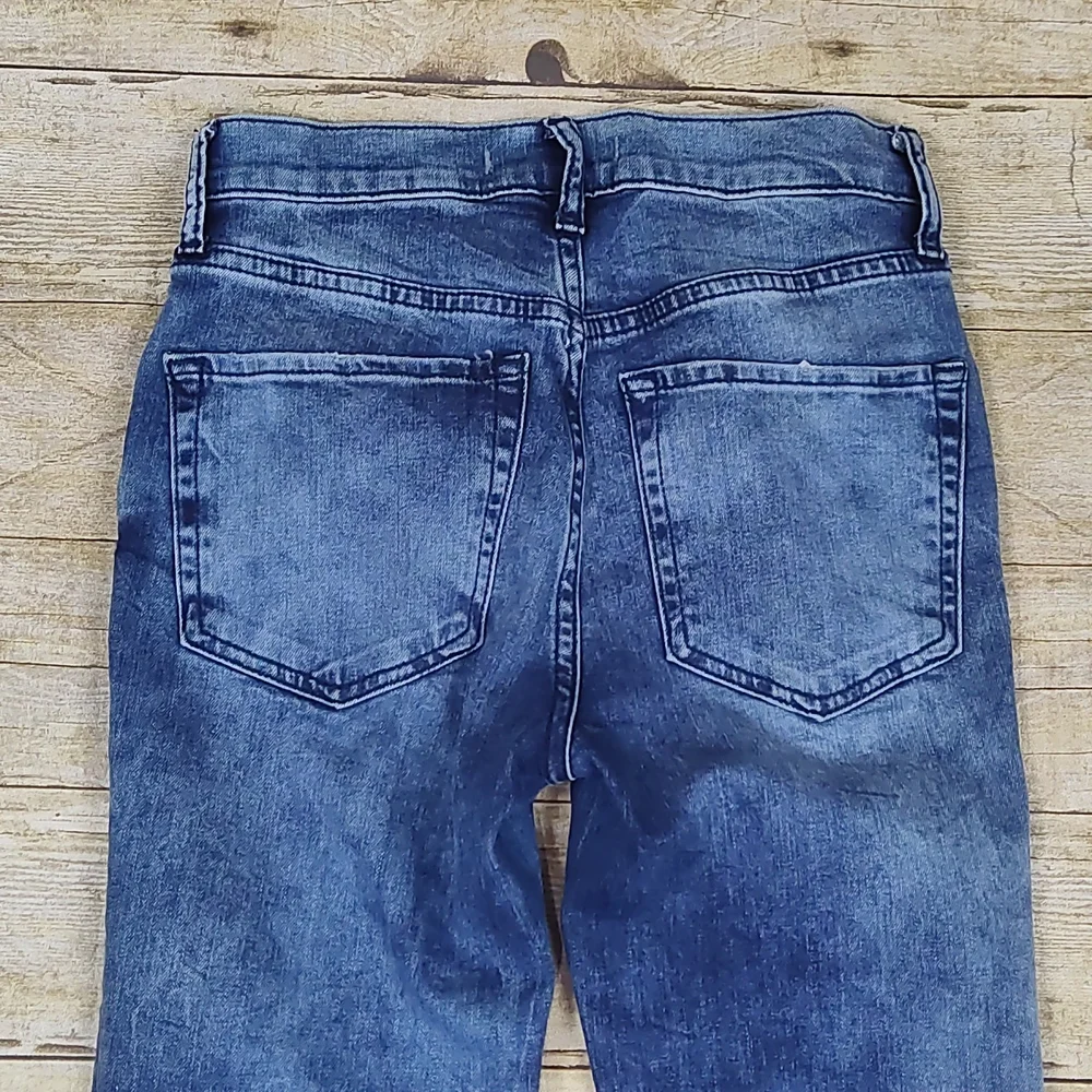 Free People Busted Knee Distressed Skinny Jeans